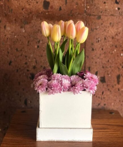 Arreglo Tulipan 4 - 1350