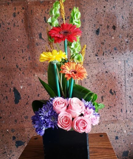 Caja Gerbera Con Rosas