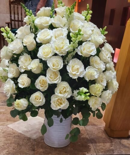 Cilindro 100 rosas blancas