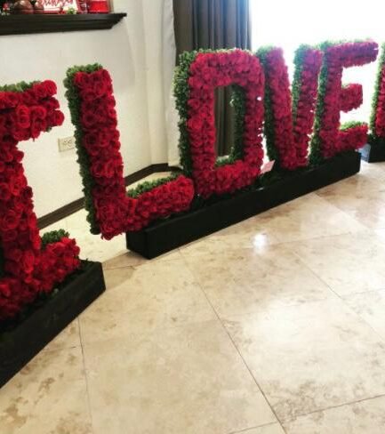 Estructura I LOVE YOU