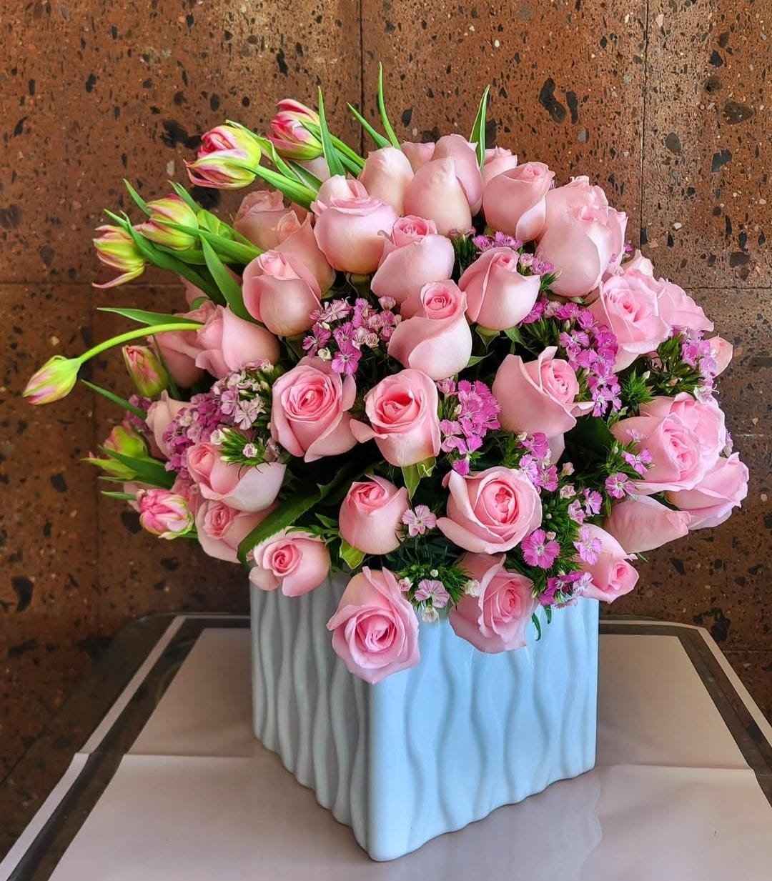 100 rosas 10 tulipanes