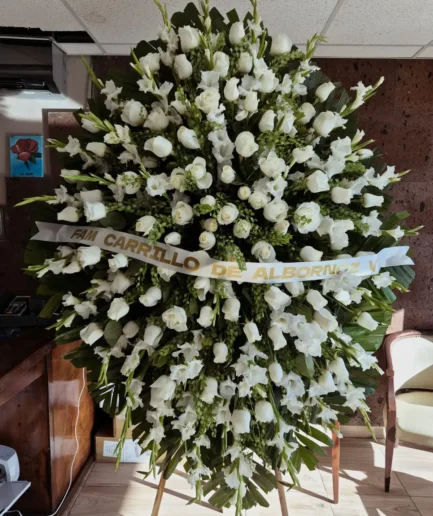 Corona 50 gladiolas y 100 rosas,