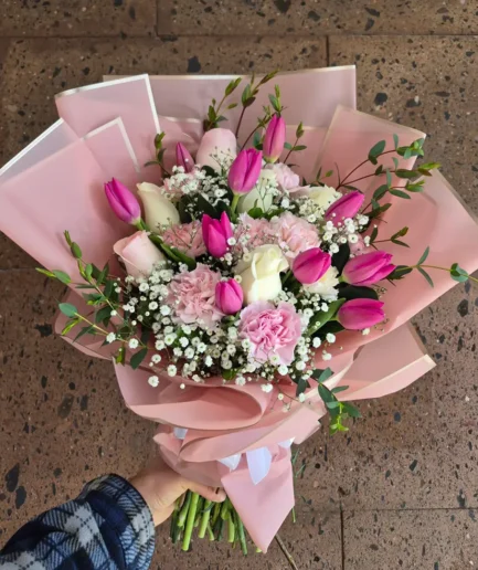 Ramo Tulipanes, Rosas y Claveles – Flores en Cd. Juárez
