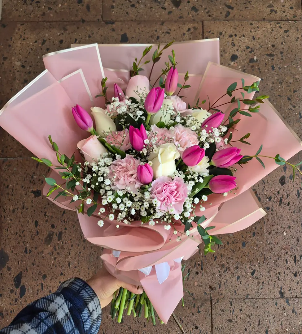 Ramo Tulipanes, Rosas y Claveles – Flores en Cd. Juárez